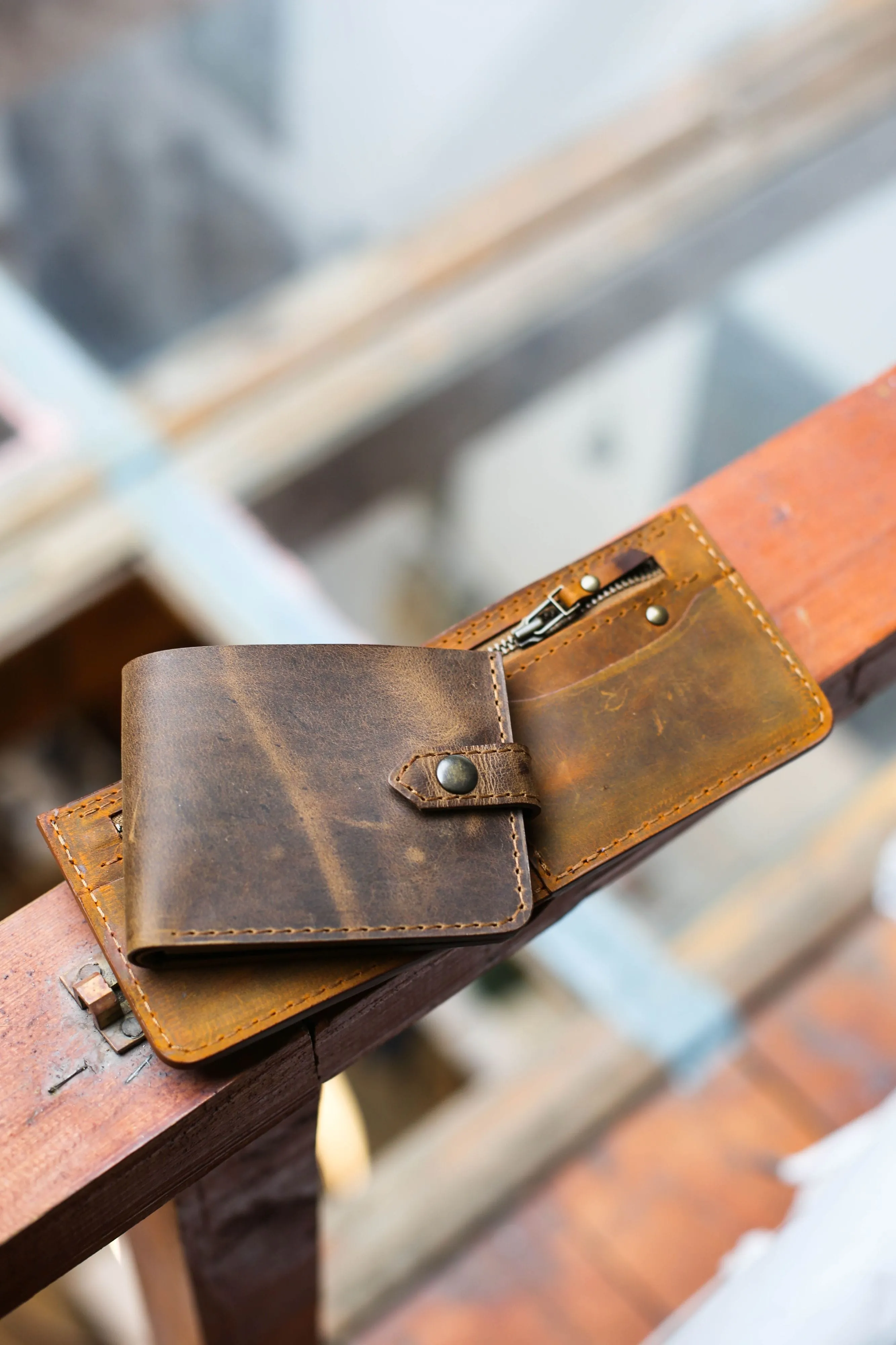 Bifold Leather Wallet - Coffee Brown