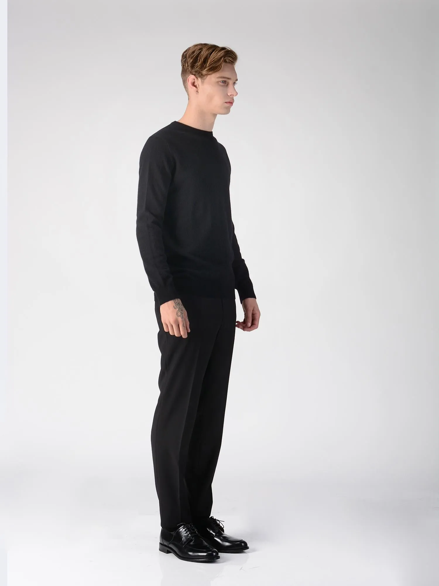 Men Crew Neck Sweater_Black