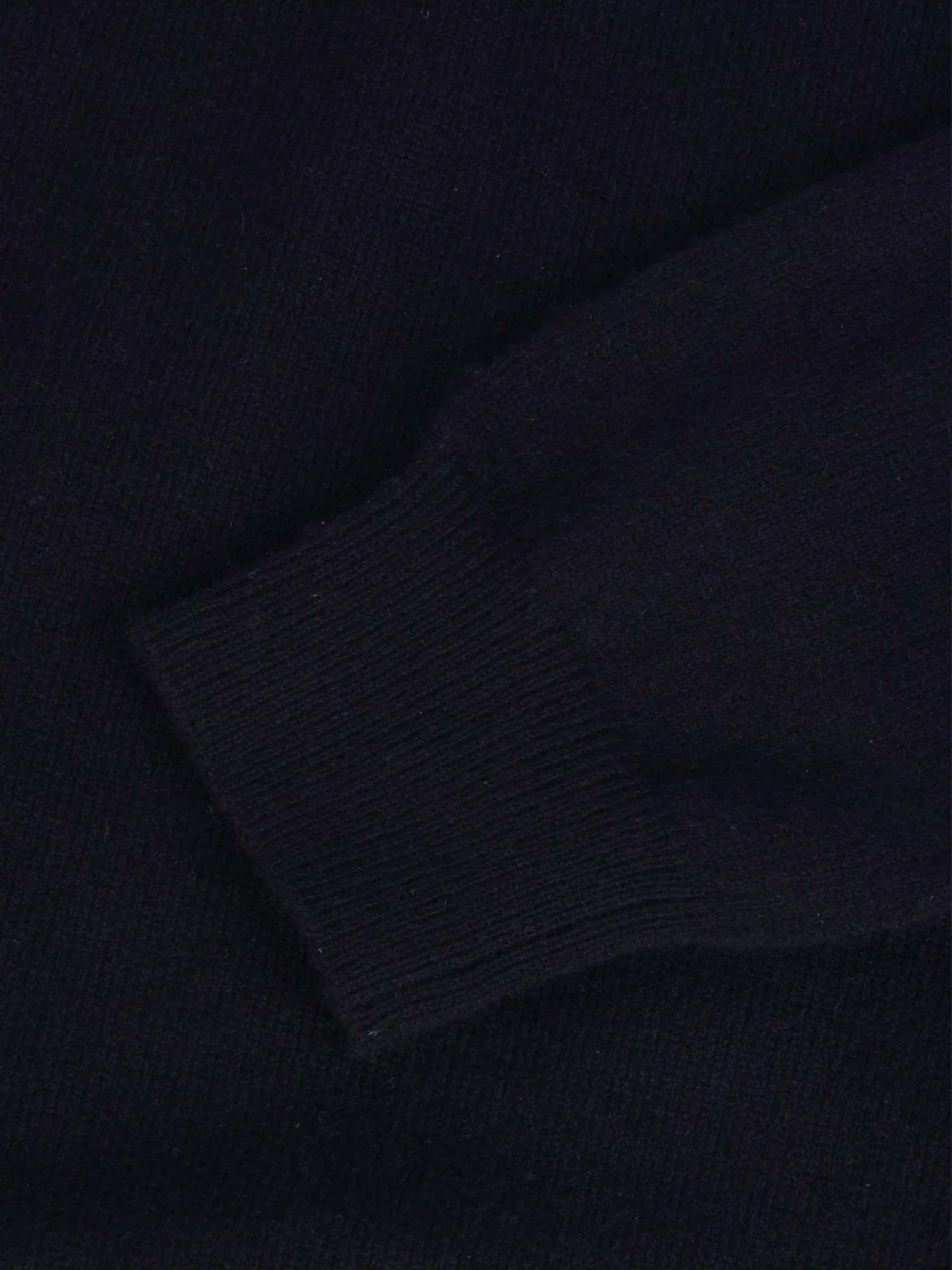 Men Crew Neck Sweater_Black