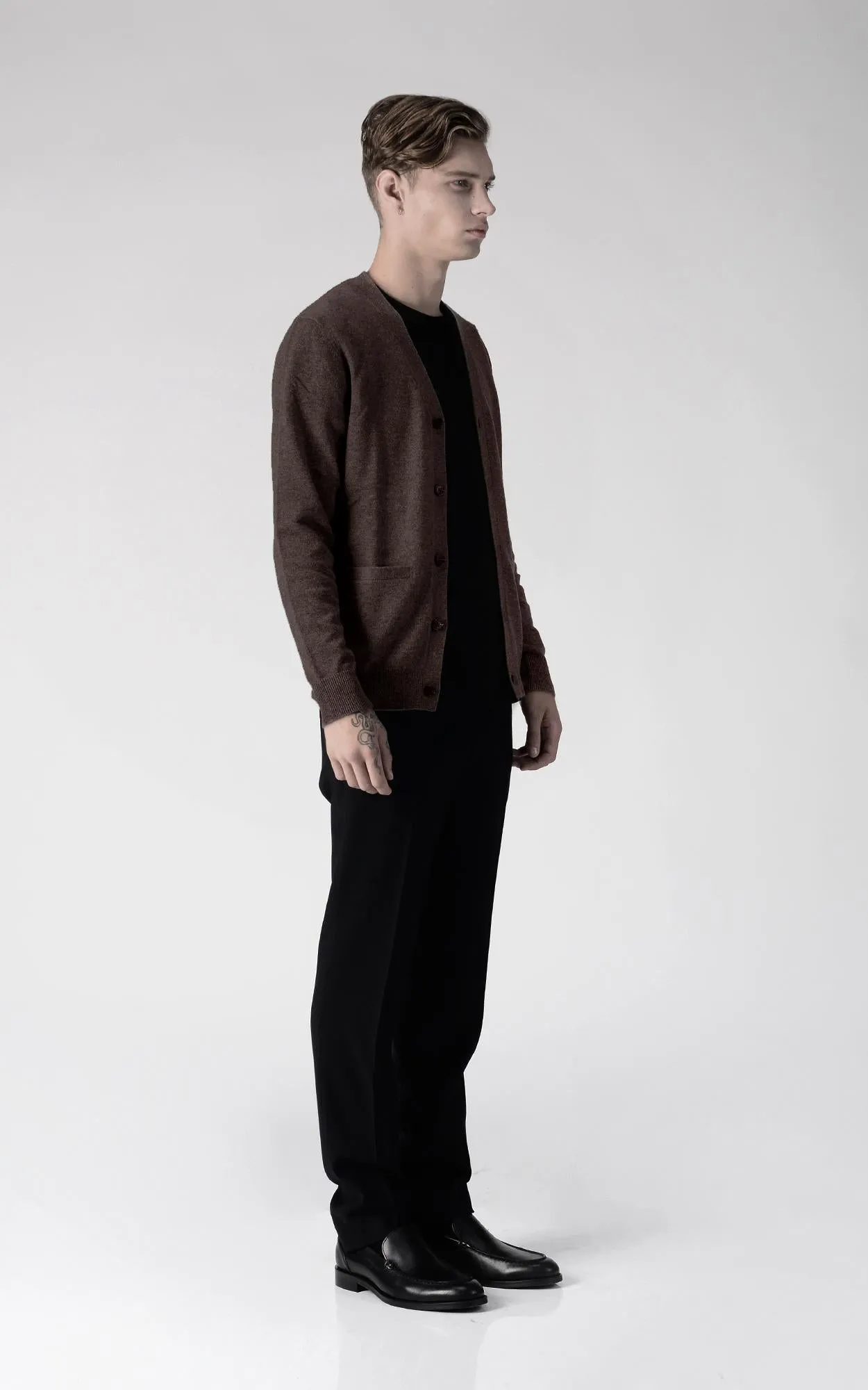 Men V-Neck Cardigan_Cocoa Brown